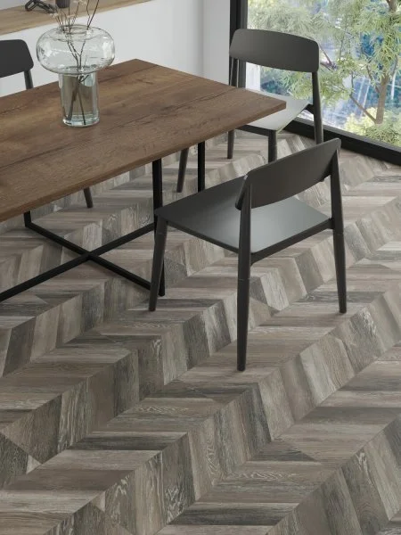 Ламинат Egger PRO 8/33 4V Large Дуб Кестинкорт Шоколад левая EPL240F4CL в Дзержинске