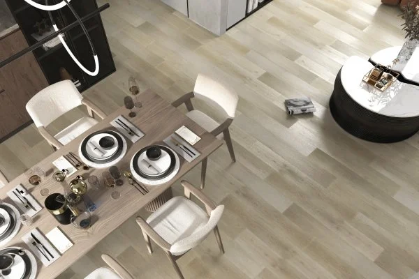 Кварц-виниловая плитка Refloor Fargo Comfort 1166-02 Дуб Спелый Миндаль (Градиент) в Дзержинске